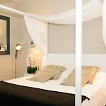 Mediterraneo Suite&residence Hotell