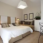 Mediterraneo Suite&residence Hotell 4*