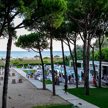 Mediterraneo Suite&residence ホテル